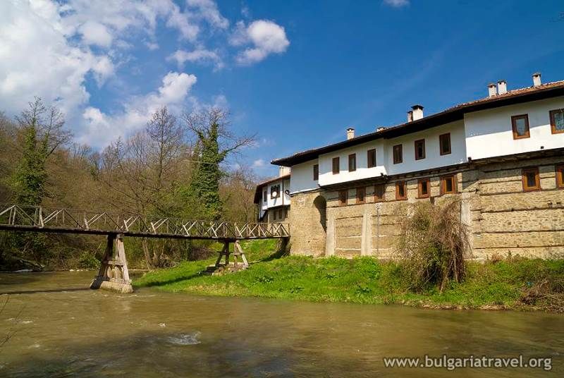 от ПЛОВДИВ - КИЛИФАРЕВСКИ МАНАСТИР И ТРЯВНА